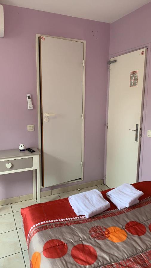 Hotel Du Cygne De La Croix Blanche Lailly-en-Val Εξωτερικό φωτογραφία