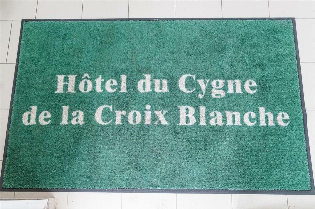 Hotel Du Cygne De La Croix Blanche Lailly-en-Val Εξωτερικό φωτογραφία
