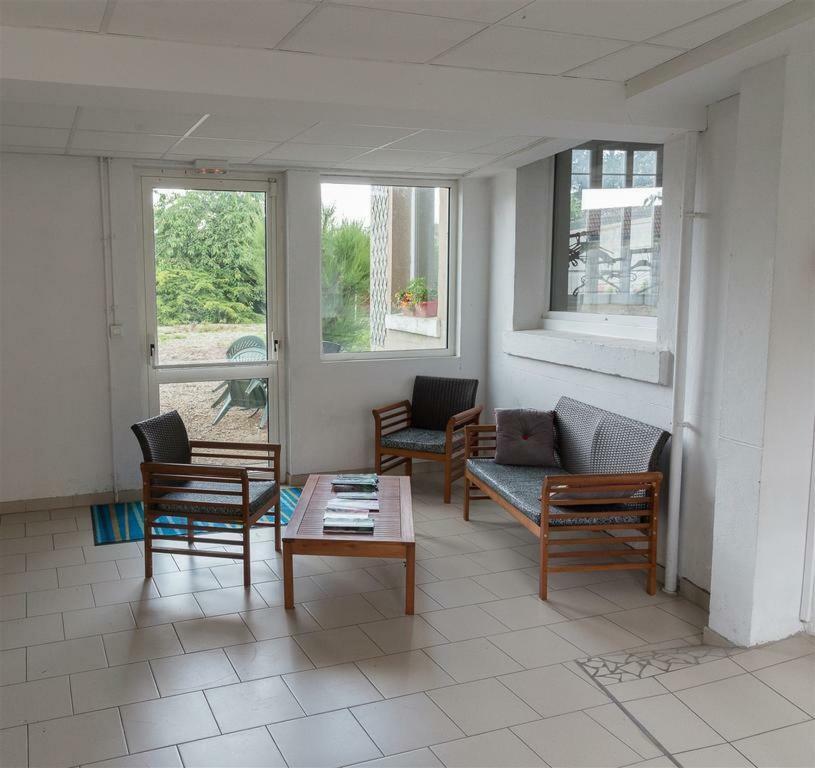 Hotel Du Cygne De La Croix Blanche Lailly-en-Val Εξωτερικό φωτογραφία